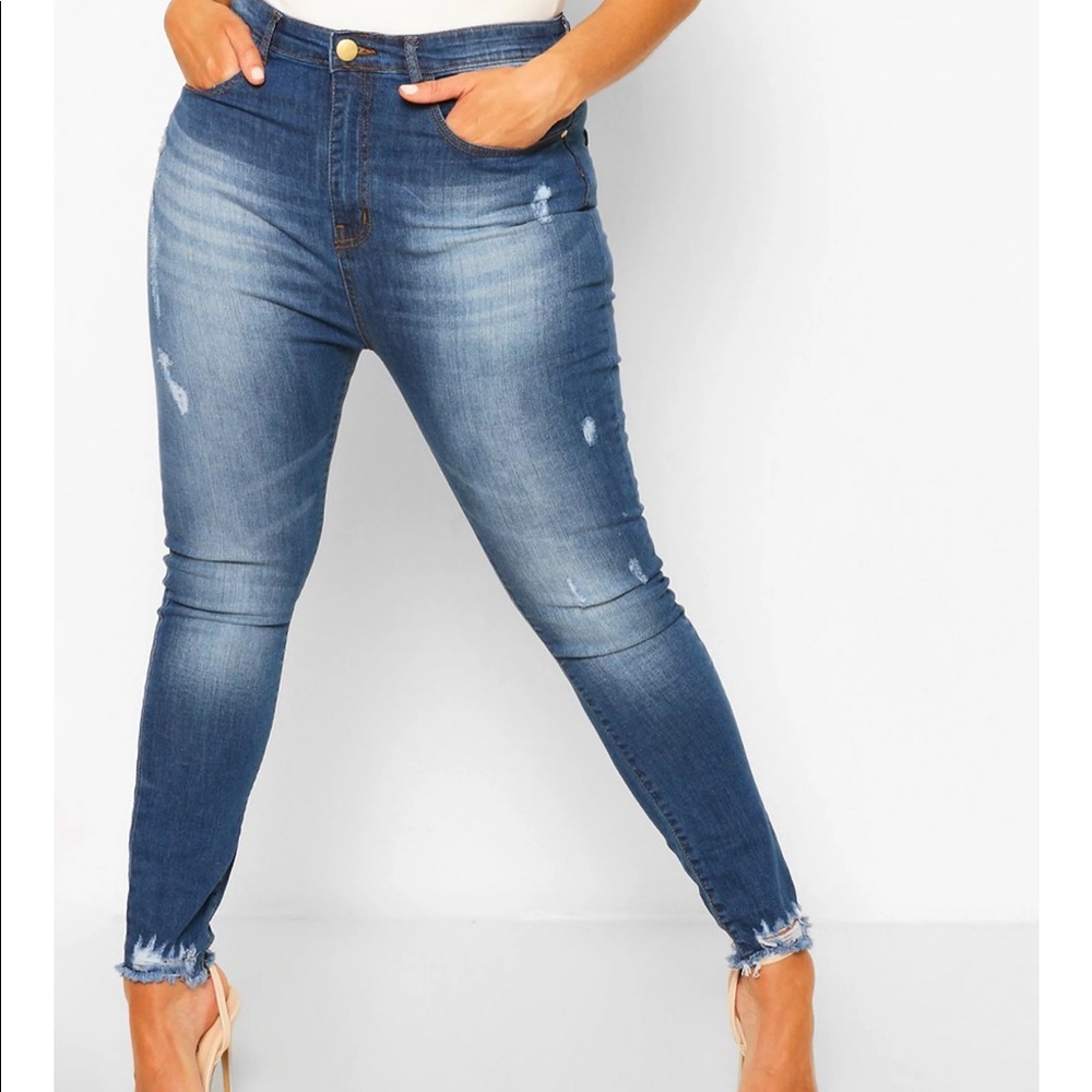 Boohoo Plus Size Distressed Skinny Jeans
